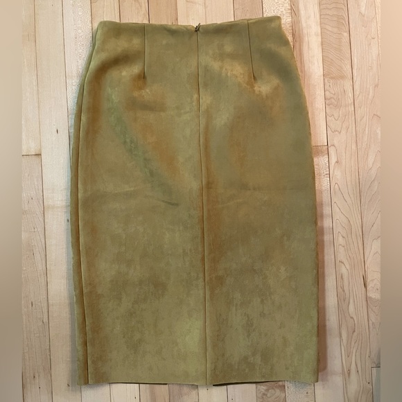 DO+BE Suede Front-Slit Pencil Skirt. Size L (6-8), Very unique piece!! - Picture 3 of 7